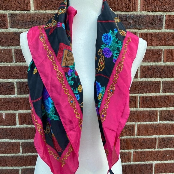 Vintage J.G.HOOK SILK Square Scarf 31”Red Colorful Floral W Chains… - Picture 13 of 13